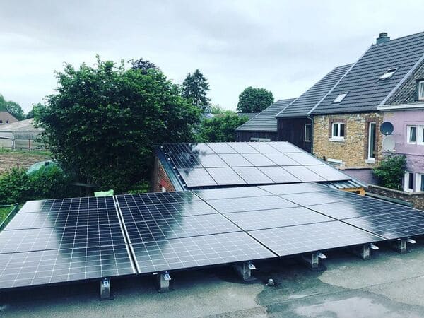 Installation de panneaux photovoltaïques à Hèvremont
