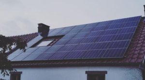 Placement de panneaux photovoltaïques à Seneffe